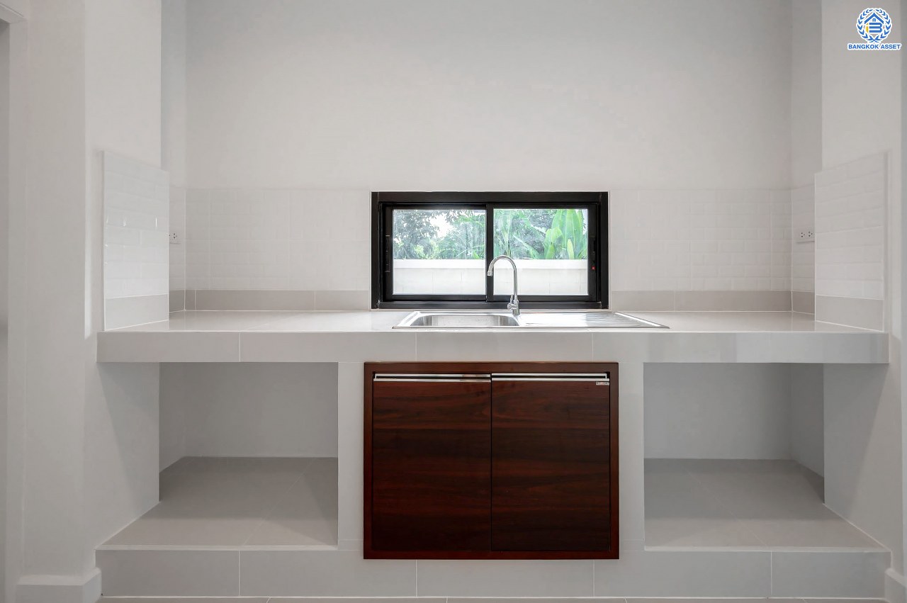 บ้านมือสองตกแต่งใหม่ โครงการ มณธานี บางแค บ้านเดี่ยว 3 ชั้น ดีไซน์หรูหรา เนื้อที่กว้าง 55.3 ตร.ว. พื้นที่ใช้สอย 240 ตร.ม. ฟังก์ชัน 5 ห้องนอน 4 ห้องน้ำ 2 ที่จอดรถ ฟังก์ชันครบตอบทุกไลฟ์สไตล์ บนทำเลศักยภาพ เชื่อมต่อถนนกาญจนาภิเษก ใกล้เดอะมอลล์บางแค ใกล้รถไฟฟ้าสายสีน้ำเงิน "สถานีหลักสอง" และจุดขึ้นทางด่วน "กาญจนาภิเษก"...